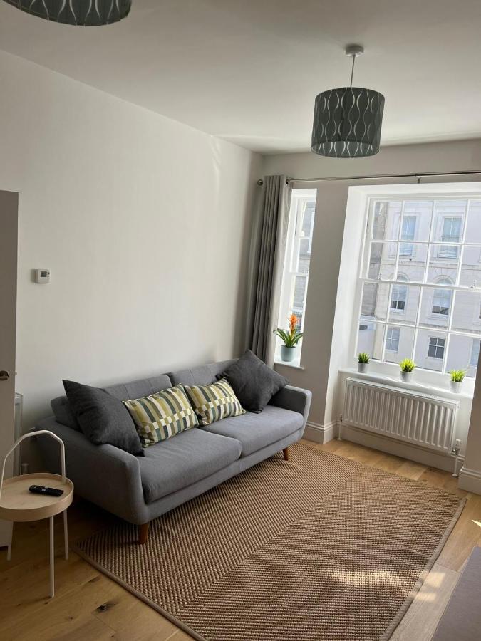 Lovely 1 Bed Flat *Free Parking* Hoe/Barbican Plymouth Exterior photo